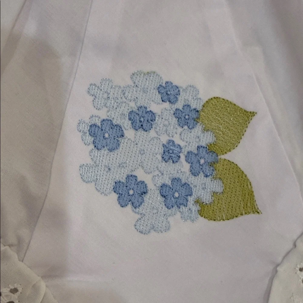 Hydrangea Embroidered Bloomers NWOT